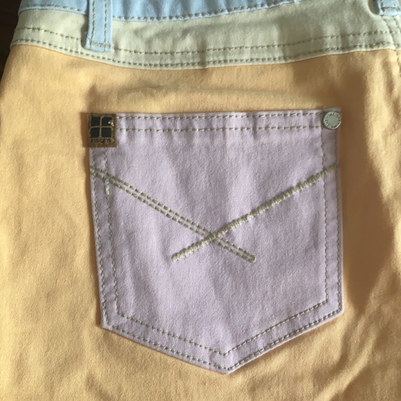 Insight Pastel Color Block Shorts - Picture 4 of 7